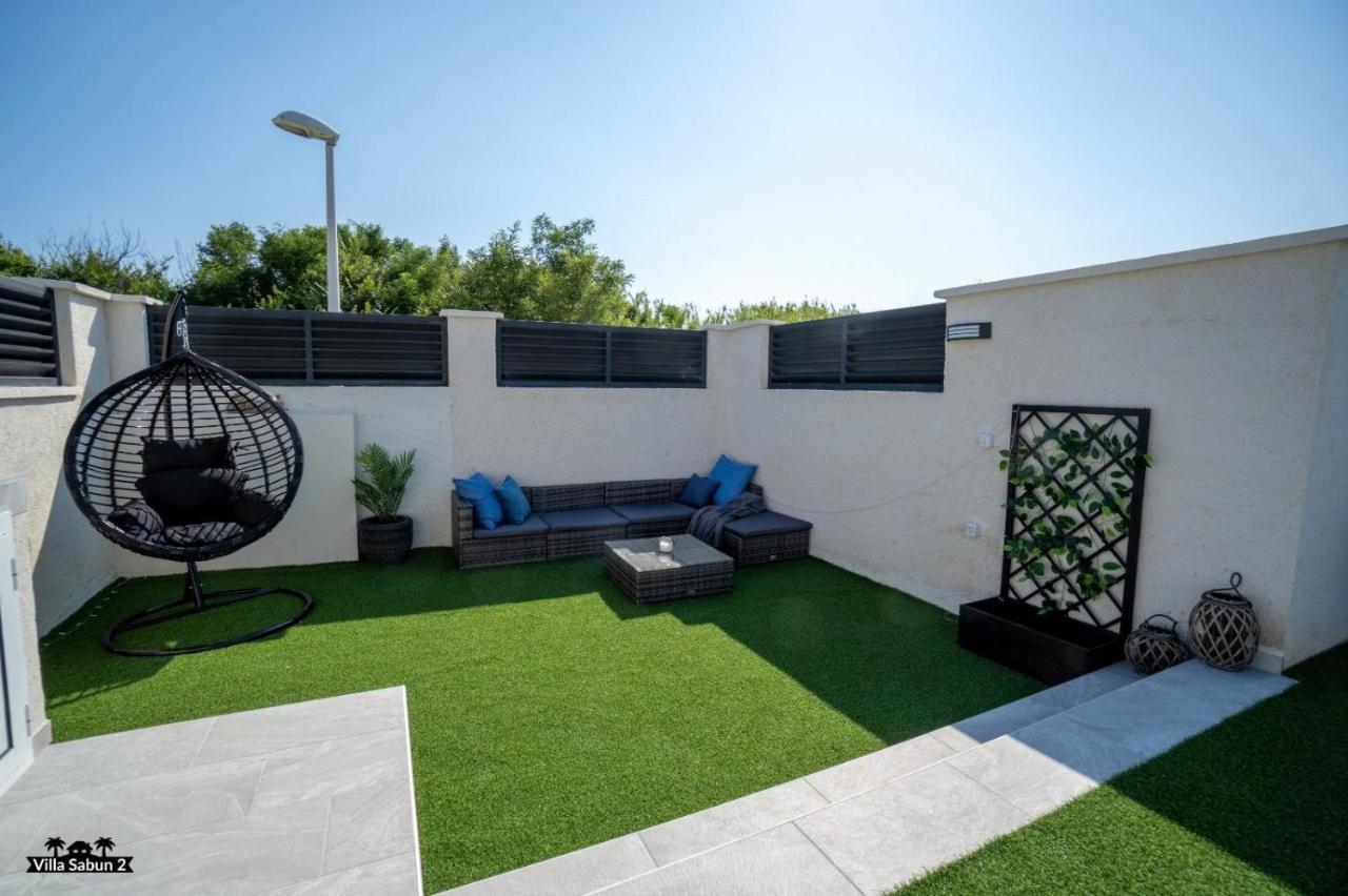 פריבלאקה Villas Sabun - Modern House With Heated Pool מראה חיצוני תמונה
